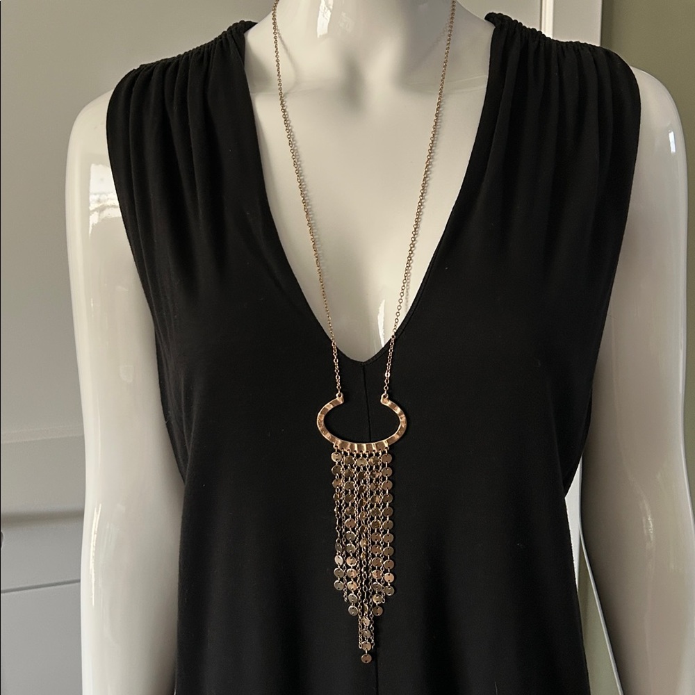 Elegant Gold Tassel Necklace - Picture 2 of 6
